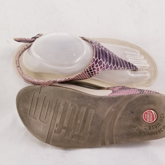 FITFLOP WOMEN THONGS FLIP FLOP SNAKE PRINTS SANDALS SIZE 8/39 - Picture 8 of 10